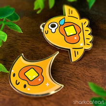 Load image into Gallery viewer, Manta Ray Pancake | Ocean Pancakes Single Pin